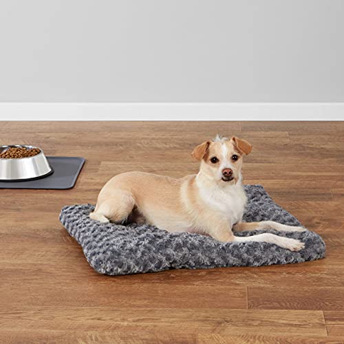 Amazon Basics Pet Bed - Image 6