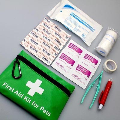 First Aid Kit for Small Pets Deluxe (Dogs Cats etc) - Image 3