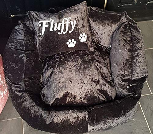 Luxury personalised crushed velvet dog or cat bed - Image 3